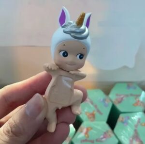 FIGURKI SONNY ANGEL (FI43) (KF509) (6942024805091) (X12_OPAKOWANIE)